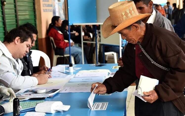 Guatemala elige nuevo presidente en medio de incertidumbre