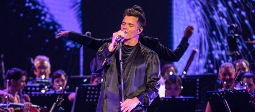 La gira de relaciones públicas de la Orquesta Sinfónica de Ricky Martin genera gran expectación en RD una semana después