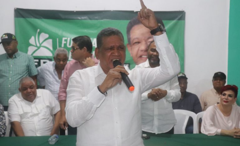Rubén Maldonado es el candidato del Partido Liberal de Santo Domingo al Senado