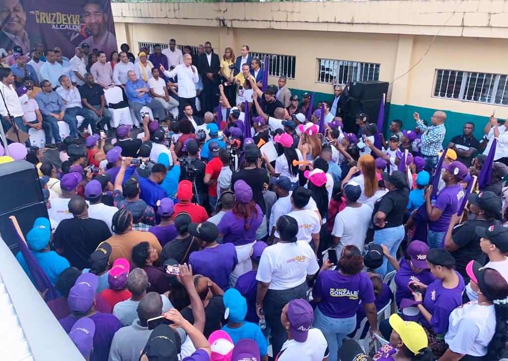 Danilo recomienda a dominicanos no dejarse «engatusar» del Gobierno del PRM –  ()