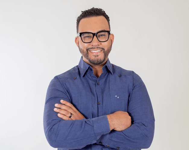 Profesor universitario y empresario dominicano Alexander Zapata, aspira a diputado por Ultramar –  (República Dominicana)