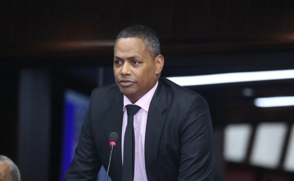 El Boli busca seguir como diputado, pero ahora por el PRM; anuncia candidatura –  (República Dominicana)
