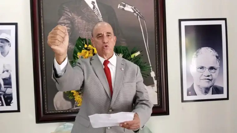 «Líderes de oposición tienen que dejar el ego y responder al pueblo», afirma Luis de León –  (República Dominicana)