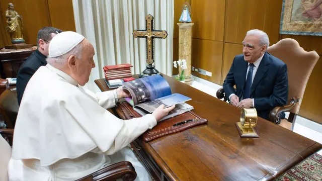 El papa se reunió con Martin Scorsese que prepara película sobre vida de Jesús