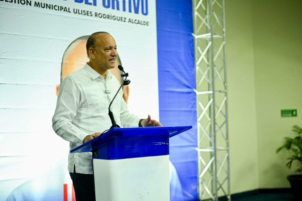 Ulises preservará técnicos de la actual gestión en alcaldía de Santiago