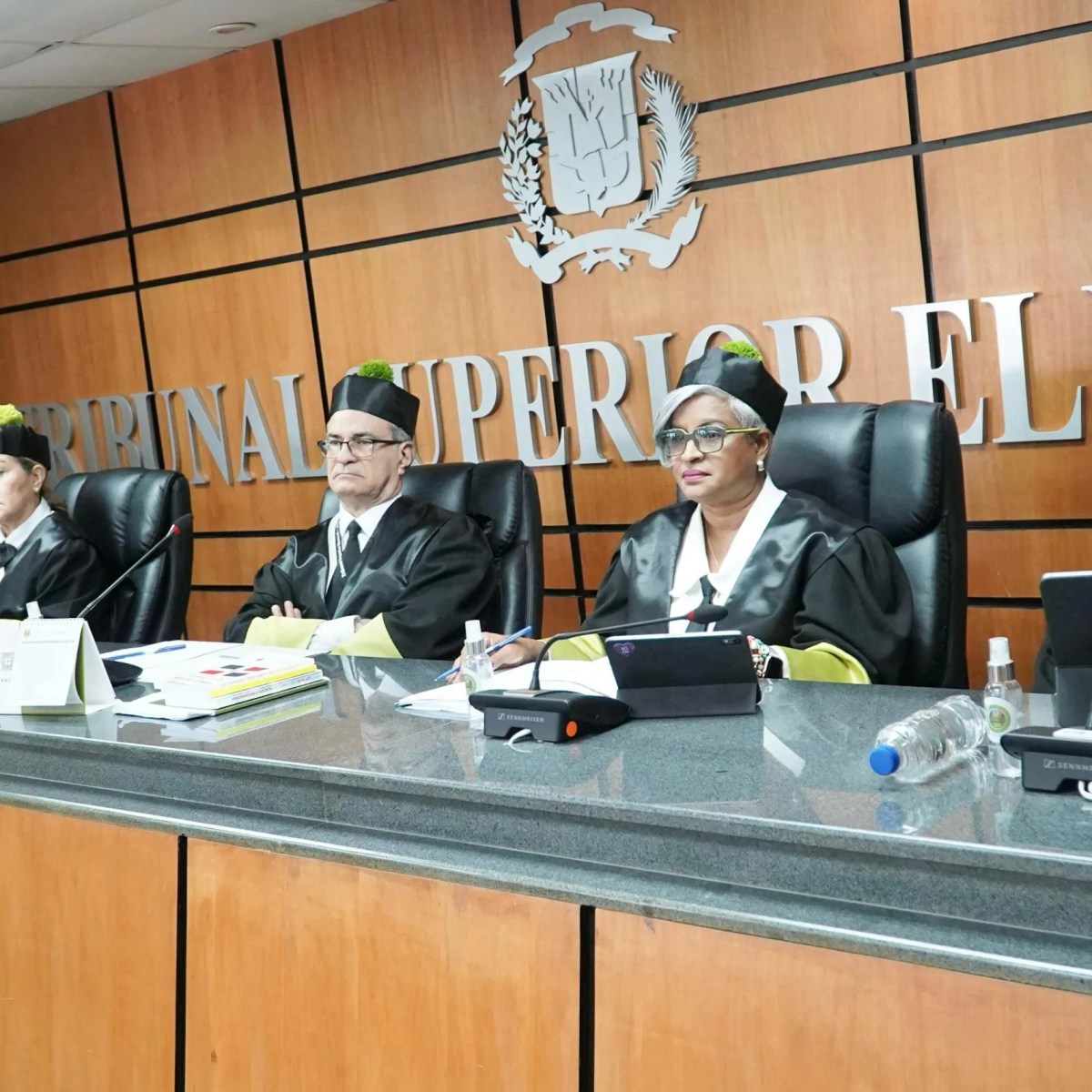 TSE rechaza amparo de extrema urgencia JCE de Baní y aplaza demanda de Karina Aristy –  (República Dominicana)