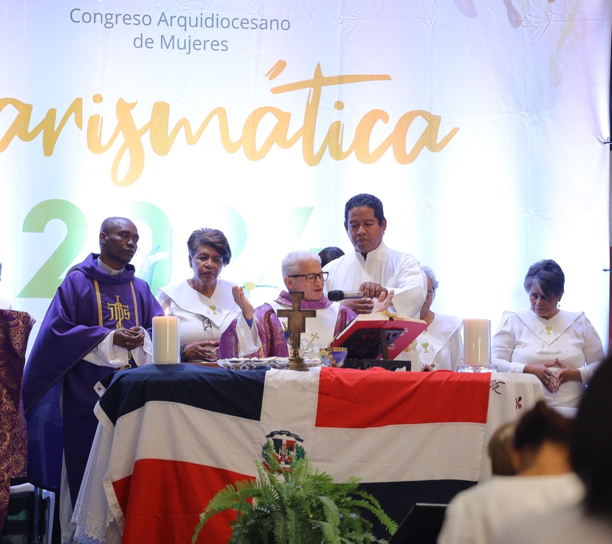 En Carismática 2024, llaman a votar por legisladores que respalden la vida y la familia –  (República Dominicana)
