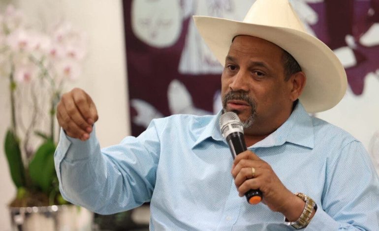 Alcalde de Dajabón acusa a un regidor PRM de aliarse al PLD para desacreditar su gestión –  (República Dominicana)