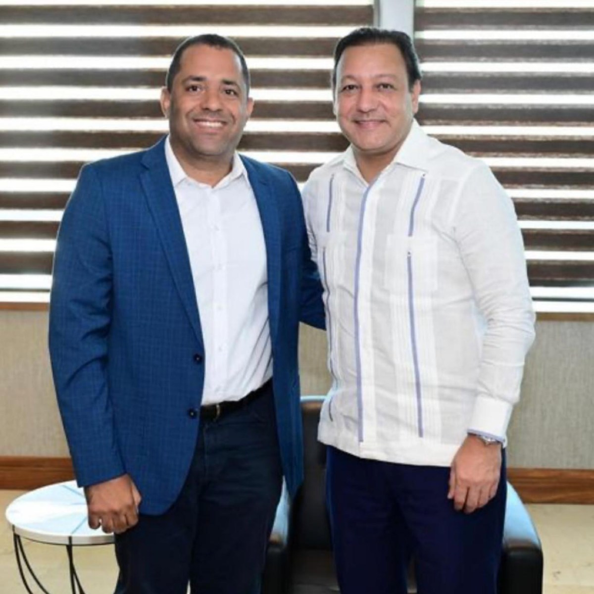 ¡Golpe inesperado! Renuncian dos destacados dirigentes del PLD en la región sur –  (República Dominicana)
