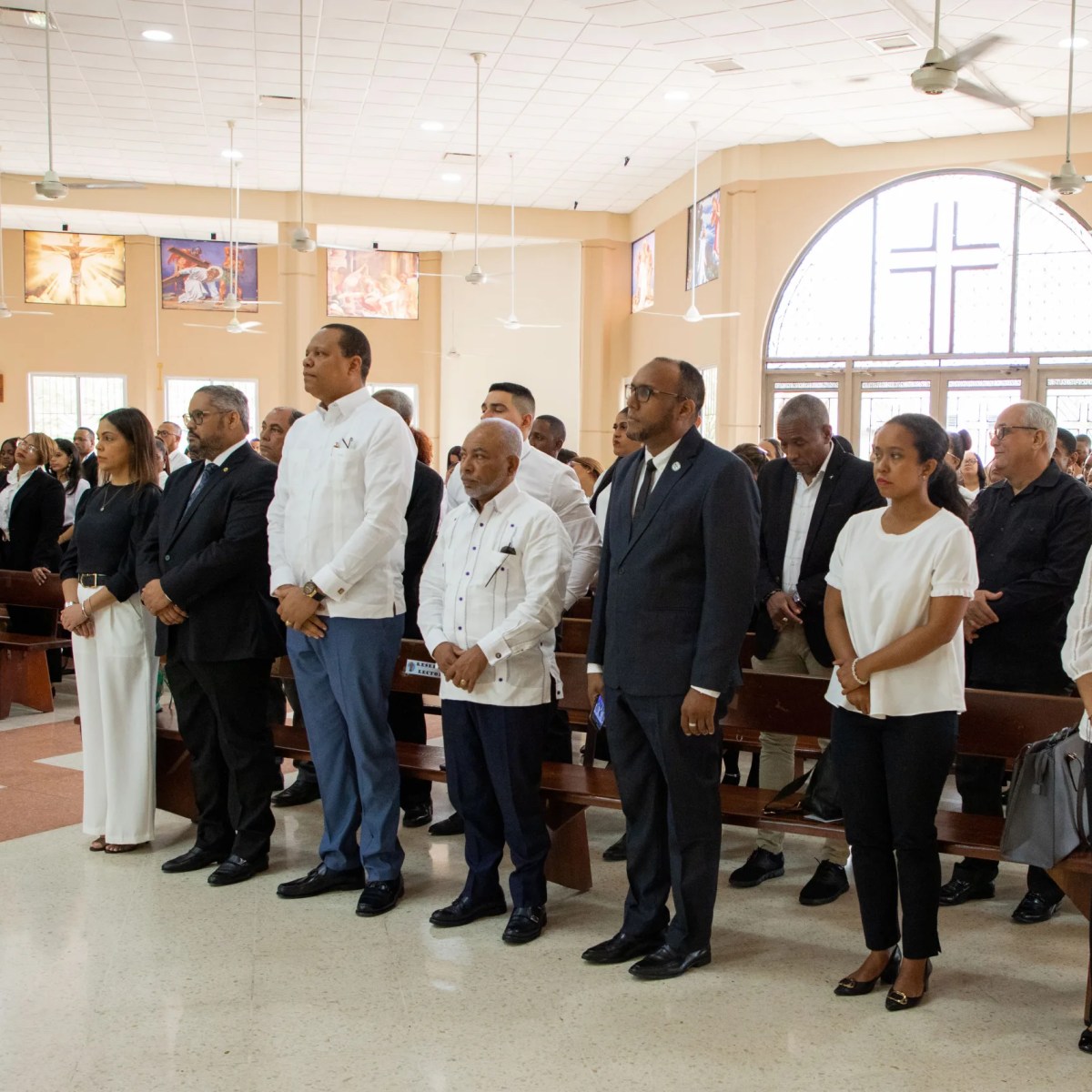 Alcántara cuestiona a la oposición que procuran crear incertidumbre con la canasta básica –  (República Dominicana)