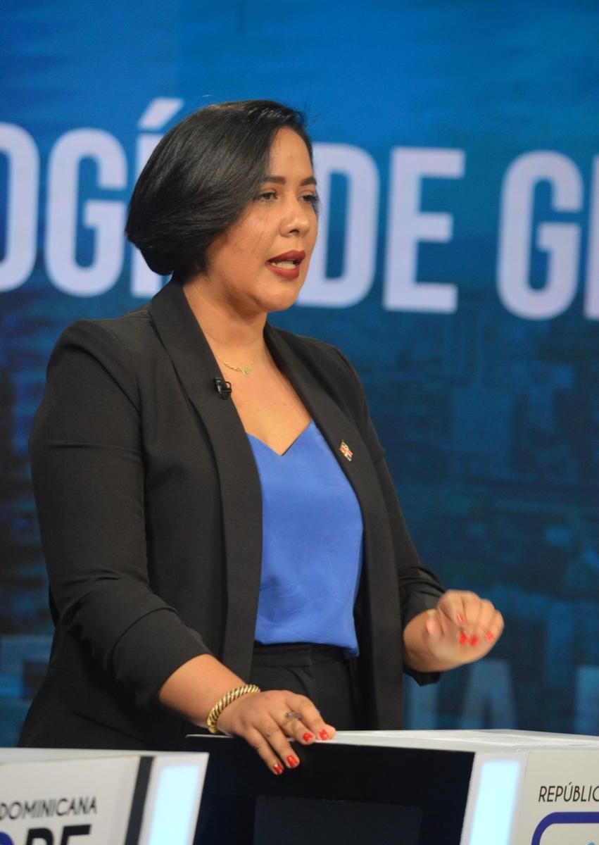 Priyanka Rodríguez propone cambiar ideología de género por ideología familiar   –  (República Dominicana)