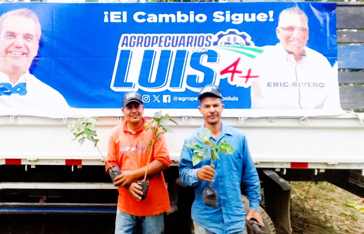 Agropecuarios con Luís realiza donación de 10,000 plantas de café a productores de San José de Ocoa –  (República Dominicana)