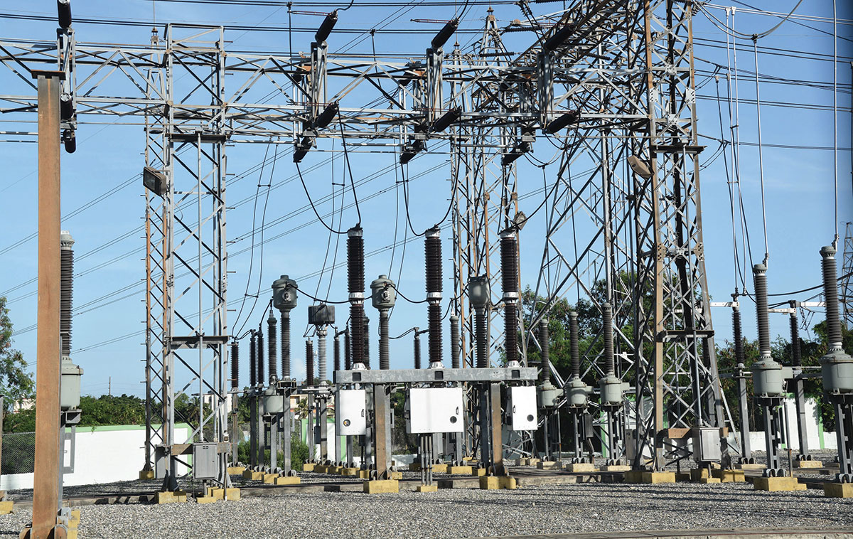 Economista aclara problemáticas del sector eléctrico en el país