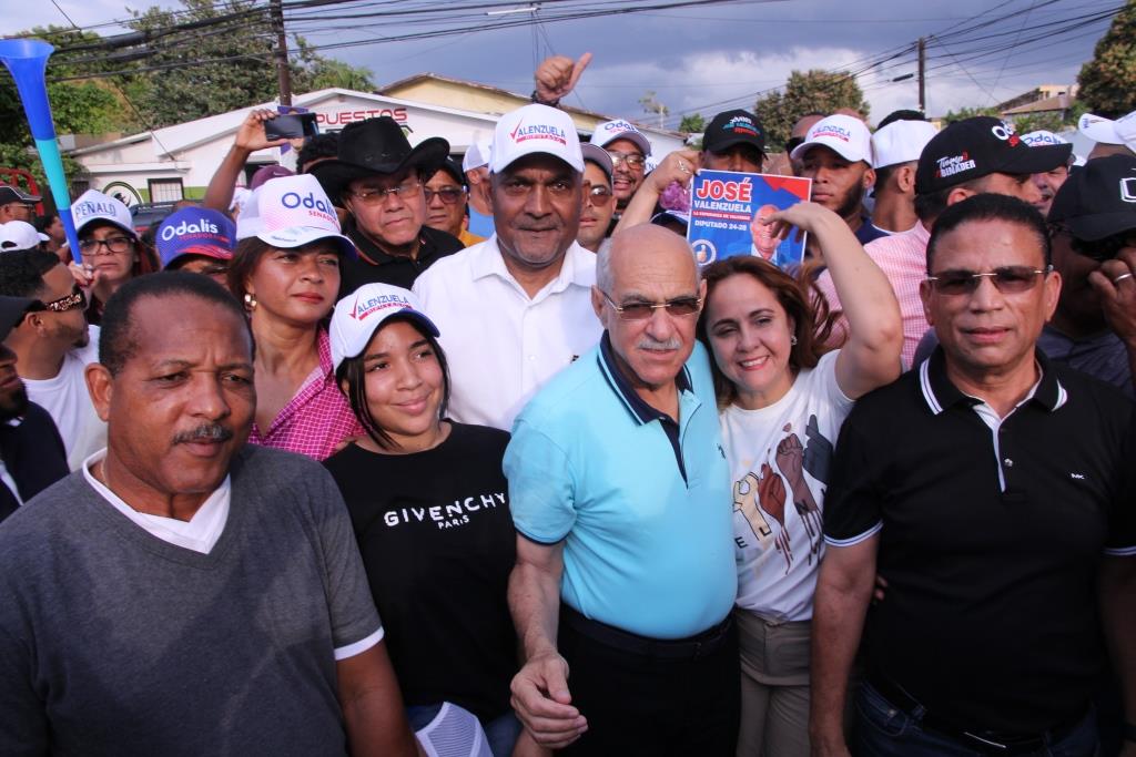 Perremeístas realizan marcha-caravana en Mao –  (República Dominicana)