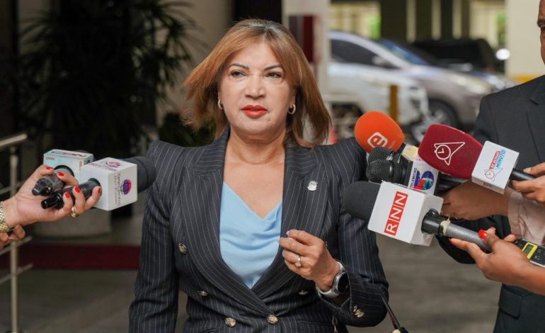 PLD sigue perdiendo legisladores, diputada María Fernández presenta renuncia “irrevocable” –  (República Dominicana)