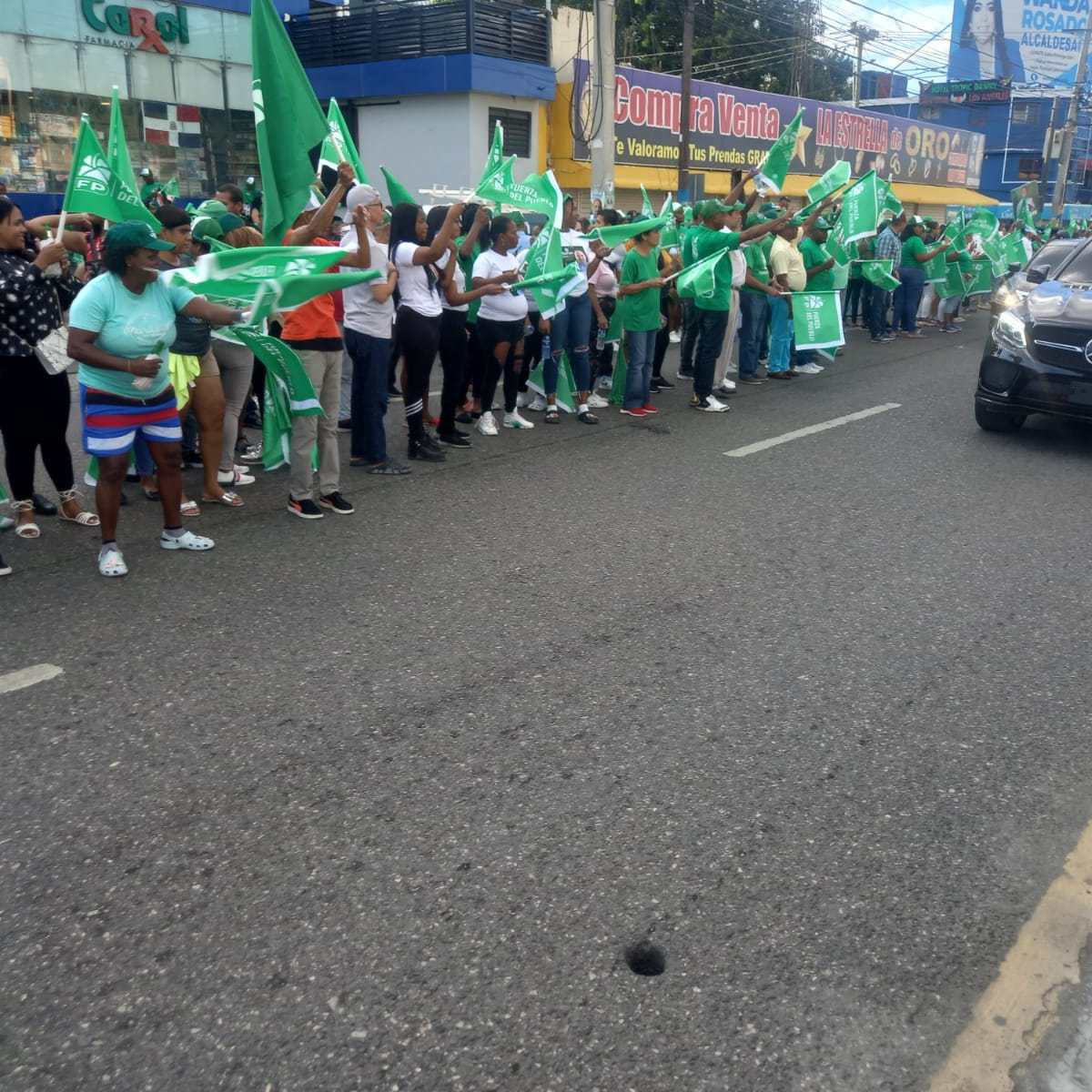 FP realiza toque de banderas en Santo Domingo Este; Leonel se presenta –  (República Dominicana)