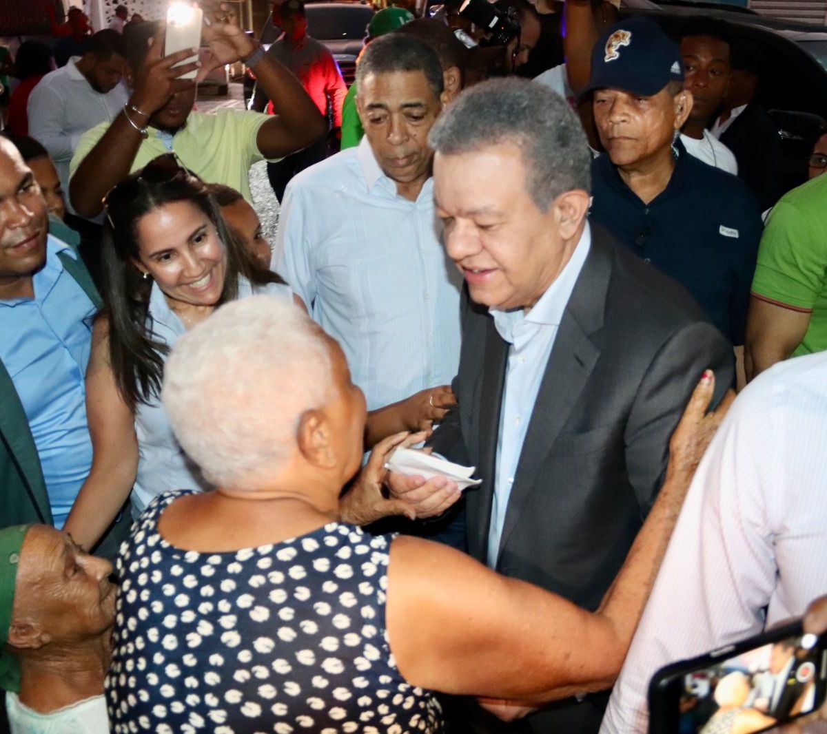 Leonel Fernández asegura Abinader gobierna para una élite de ricos –  (República Dominicana)