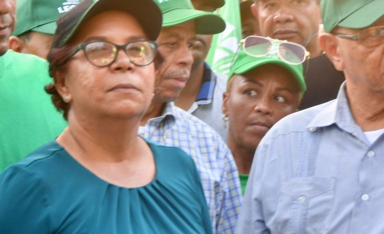 Fuerzapueblistas dan bienvenida a vacacionistas; advierten al PRM en mayo no pasará lo de febrero –  (República Dominicana)
