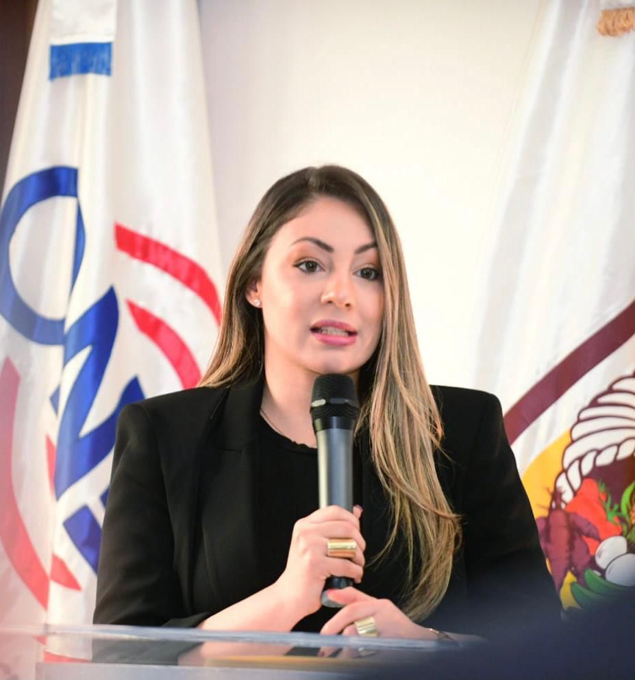 Iluminada Muñoz aplaude iniciativa de debate político realizado por el CODESSD –  (República Dominicana)