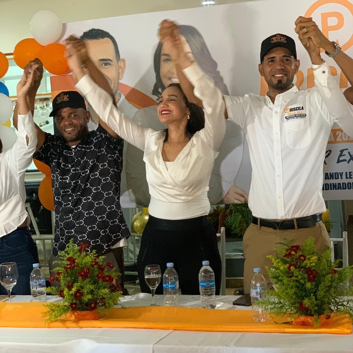 D’ Oleo juramenta sector externo “Priscila es la Mía” en apoyo a su candidatura –  (República Dominicana)
