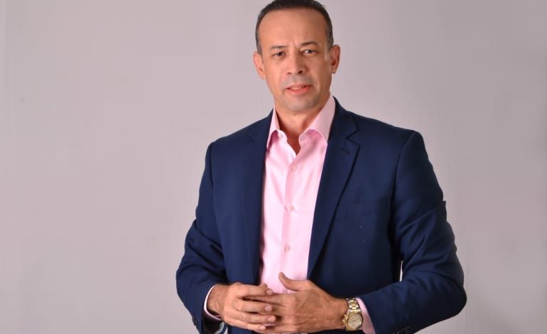 Coordinador de Más Democracia critica falta de acción de la oposición en elecciones de febrero –  (República Dominicana)