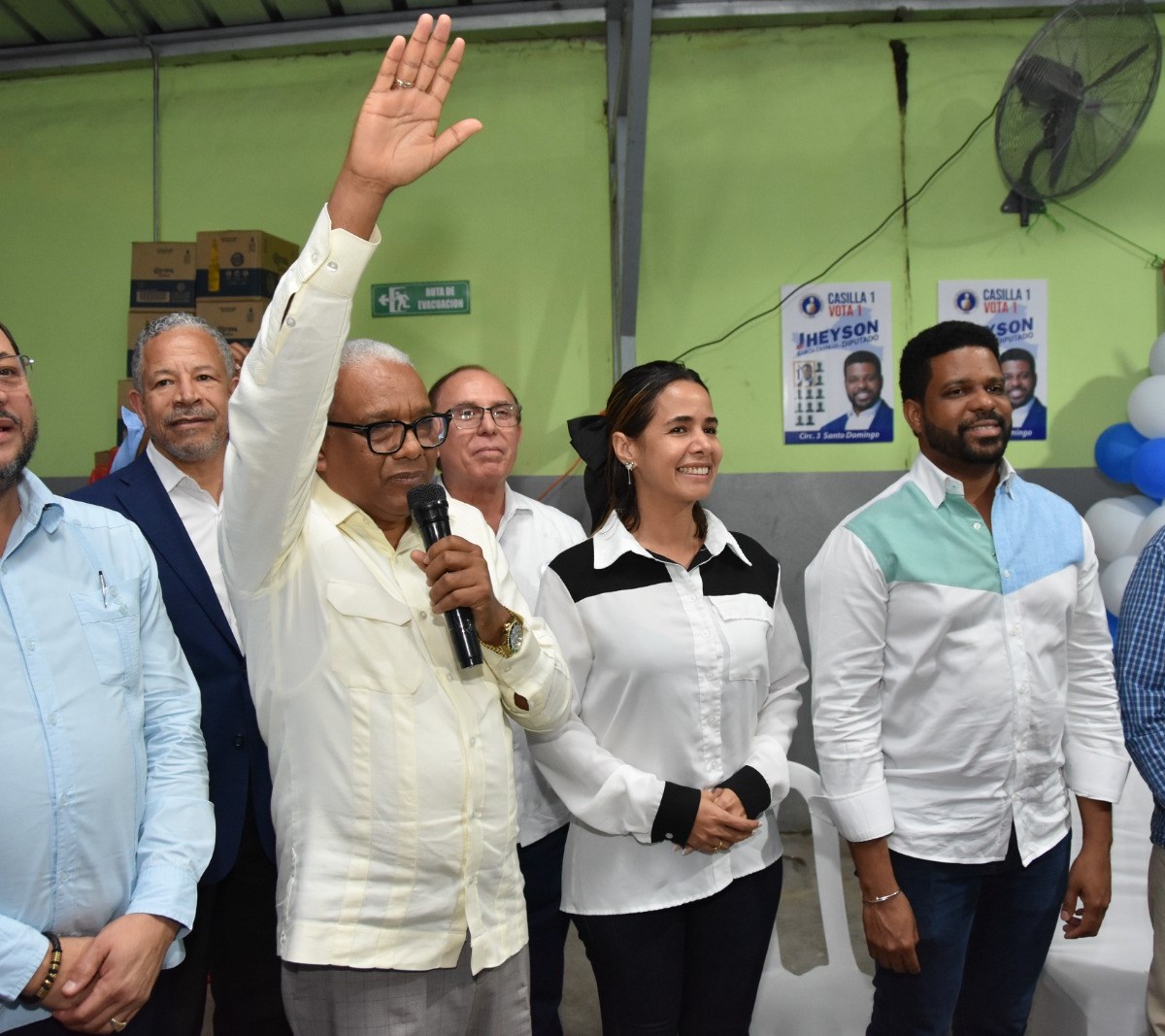 Juan Rosa juramenta en el PRM al director de estrategia FP en San Luis, SDE –  (República Dominicana)