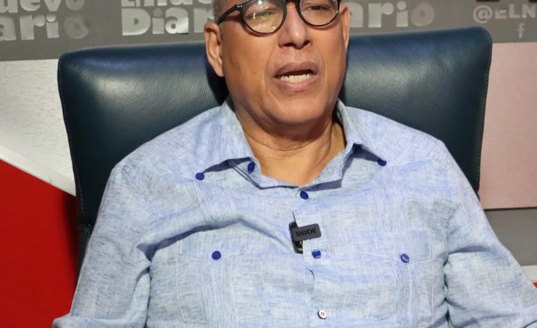  Candidato a diputado afirma legisladores se han convertido en sello del presidente de turno –  (República Dominicana)