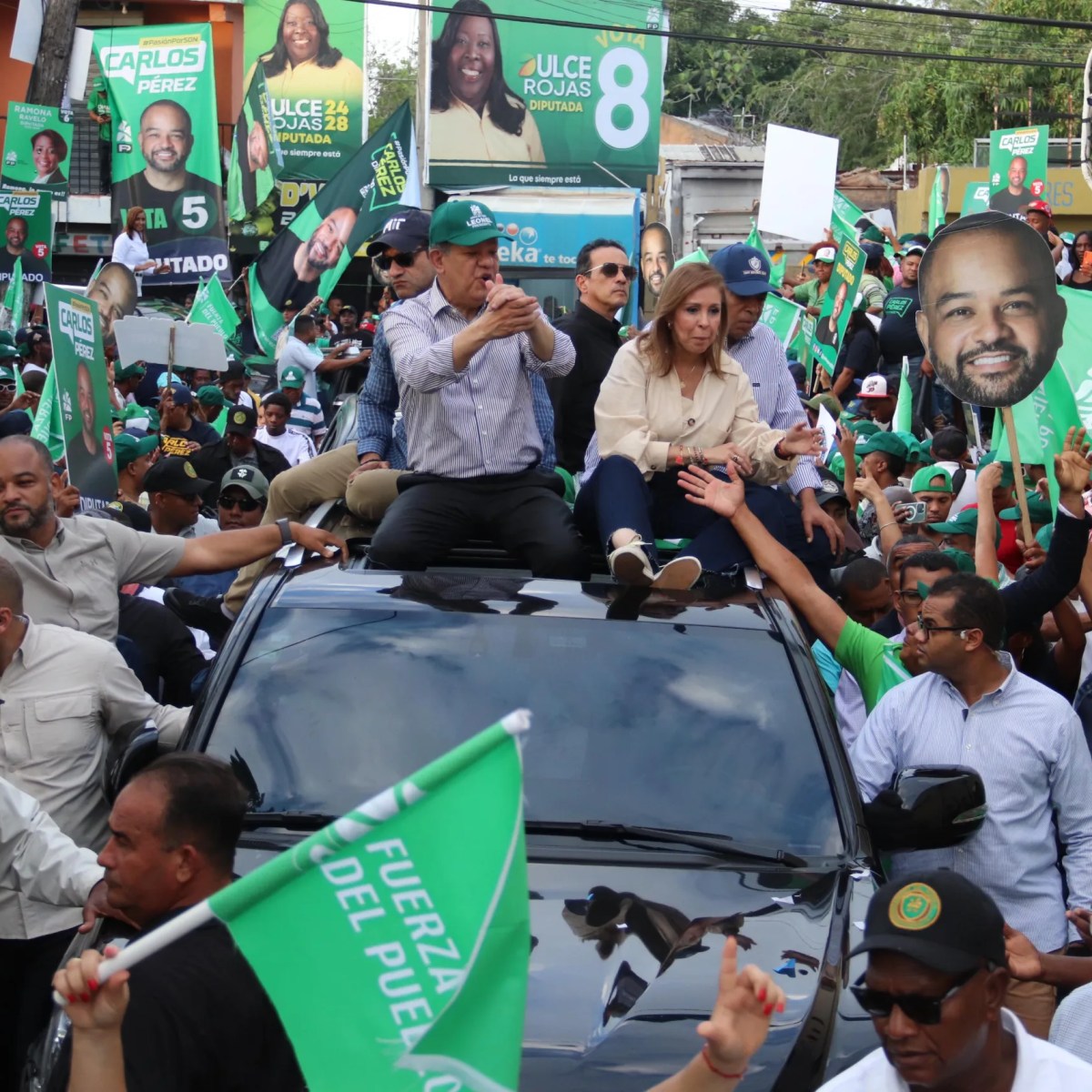 Leonel realiza marcha-caravana en Santo Domingo Norte –  (República Dominicana)