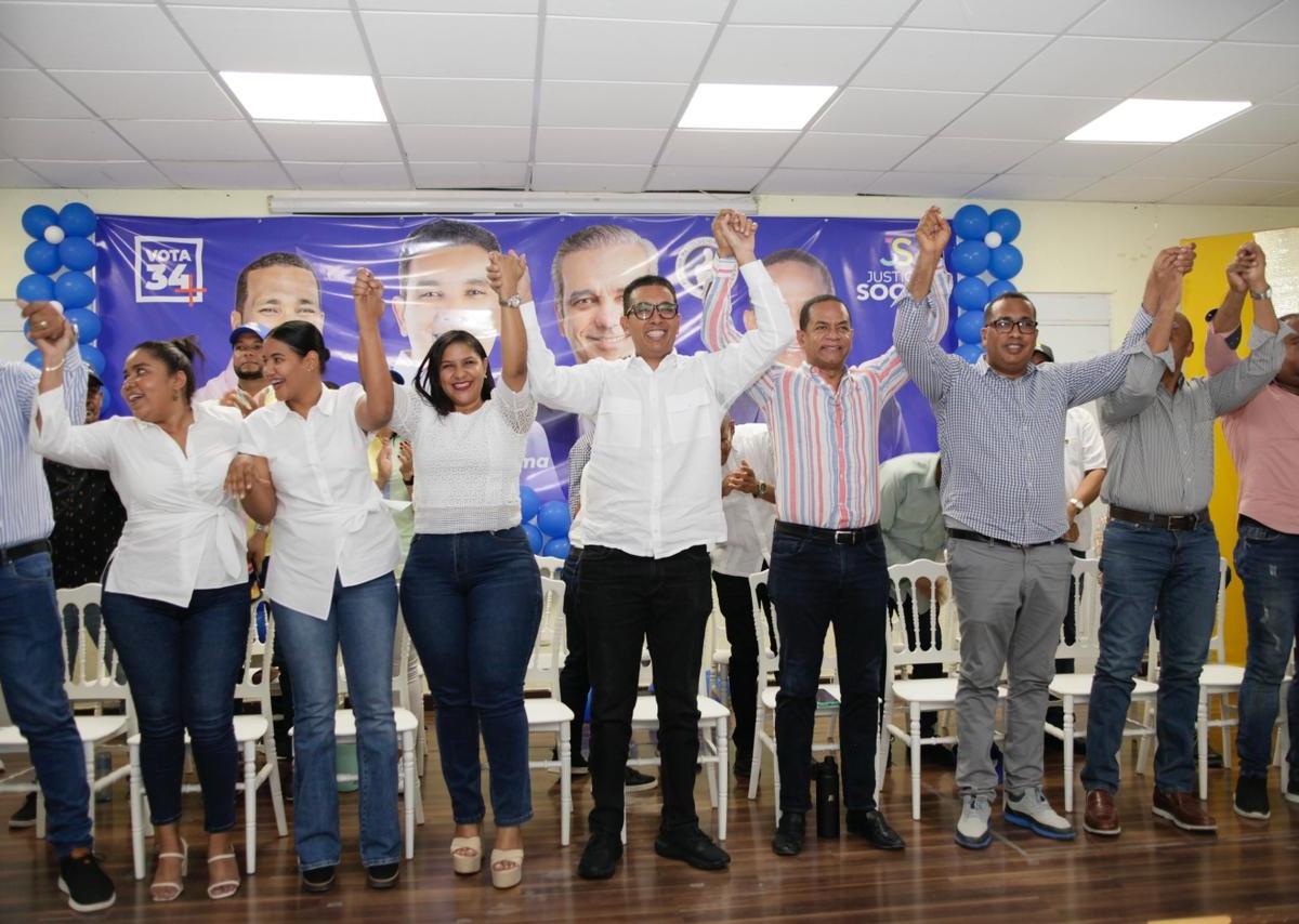 Anderson Ferreras ex candidato a senador PLD en Bahoruco se juramenta en Justicia Social –  (República Dominicana)