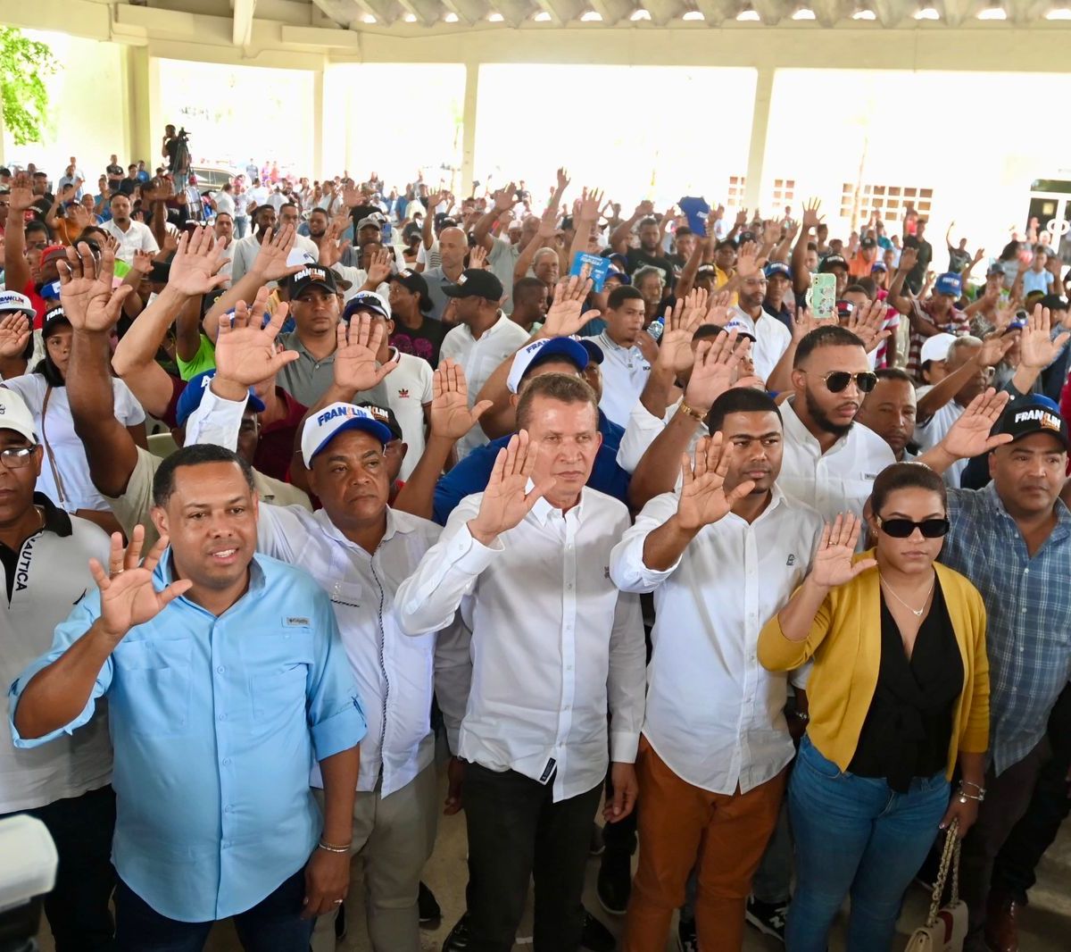 Diputado Lupe Núñez y su equipo político se juramentan en el PRM –  (República Dominicana)