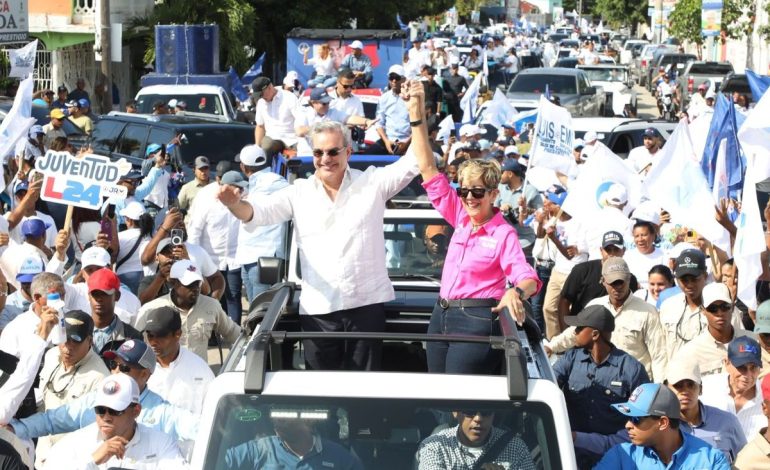 Abinader encabeza marcha caravana en Puerto Plata junto a perremeístas y aliados –  (República Dominicana)