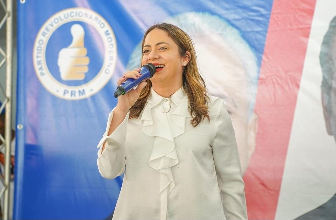 Gloria Reyes juramenta Comando de Campaña L24, en SDO –  (República Dominicana)