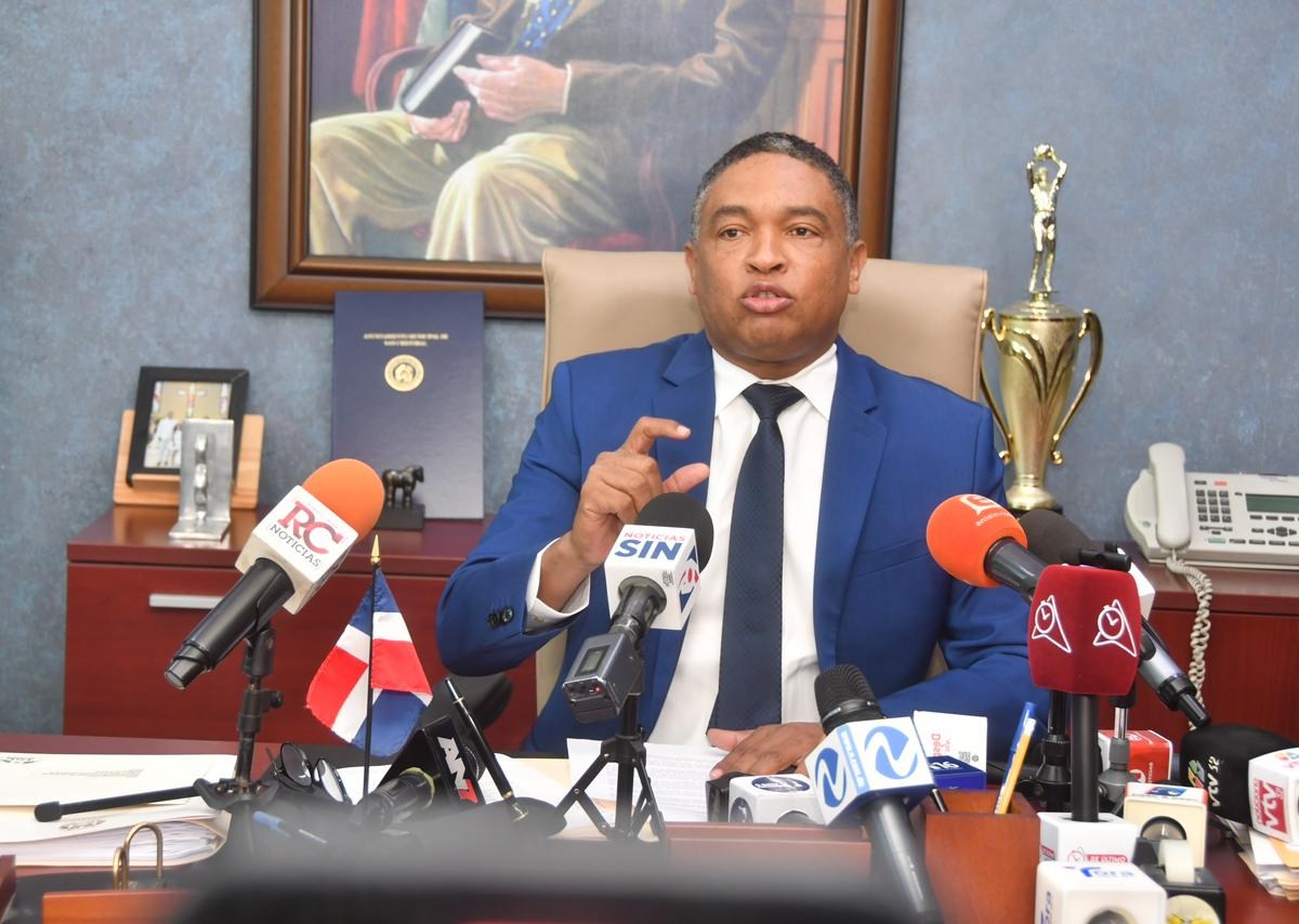 Yván Lorenzo denuncia supuesto fraude electoral por parte del PRM –  (República Dominicana)