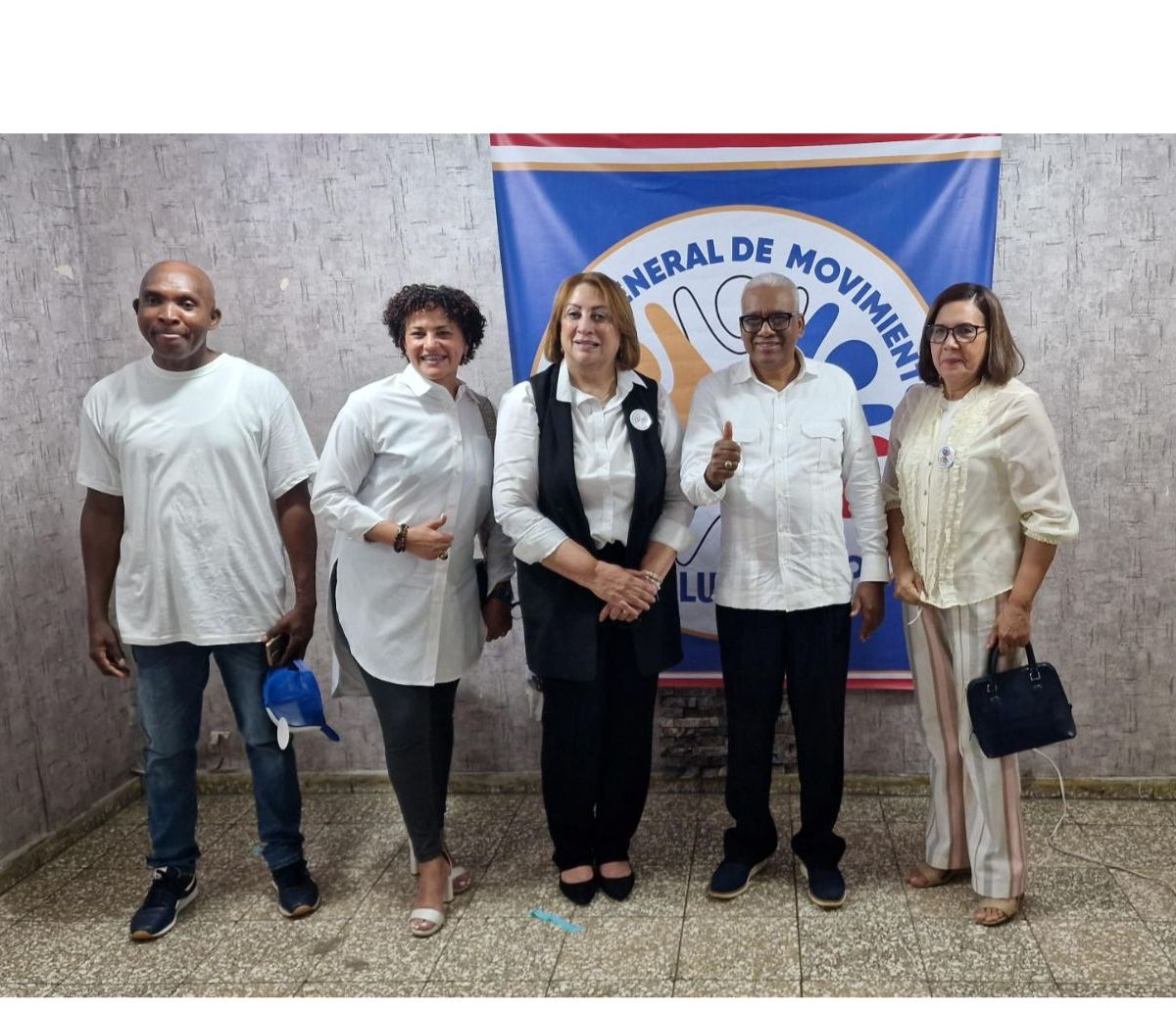 Movimiento «De la Mano con mi País» juramenta decenas de personas apoyan reelección presidencial –  (República Dominicana)